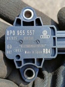 SNÍMAČ SENSOR NARAZENIA AUDI 8P0955557