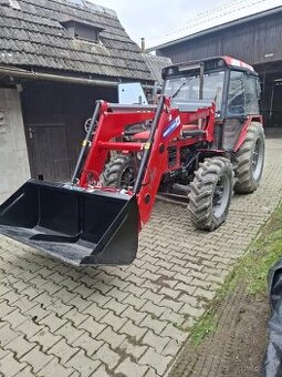 Čelný nakladač na traktor