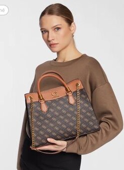 Kabelka Guess