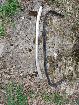 Predny naraznik a maska Peugeot 605