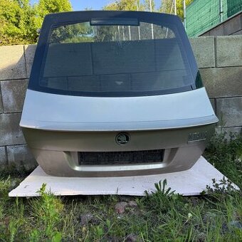 Kufrové dvere Škoda Octavia 2 liftback