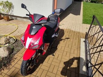 Adamoto derbi 125i CBS model 2025