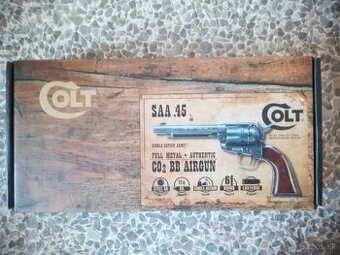 CO2 revolver