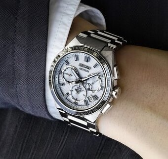 Predám Seiko Astron titanium GPS SSH067j1