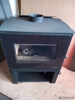 Kanadske krbové kachle moderní dizajn 10 kw
