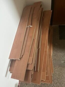 Darujem laminátovú podlahu