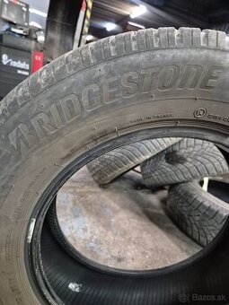 Bridgestone Blizzak 215/65/R16 zimné