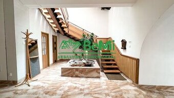 Prenájom, komerčný priestor, 45m2, historické centrum Žiliny