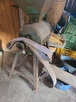 Šrotovník na obilie