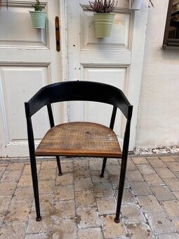 Kaviarenska stolička