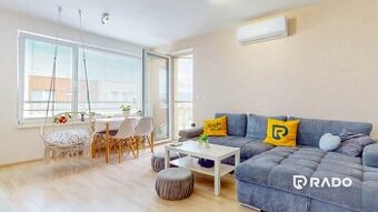 RADO | 4i byt s terasou a parkovaním v tichej časti Rovinky 