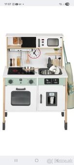 Drevená kuchynka + mikrovlnka