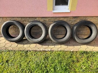 Zimné pneumatiky 235/65 R17