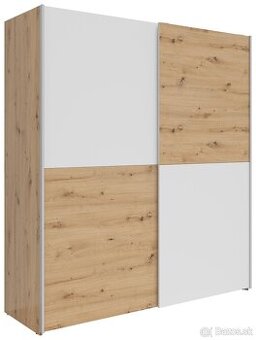 Nová skriňa s posuvnými dvermi