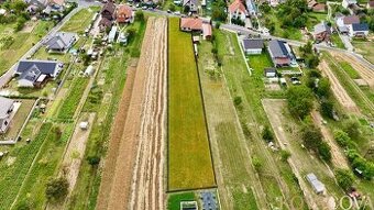 Na predaj investičný stavebný pozemok pre 3 RD, Trenč.Jastra