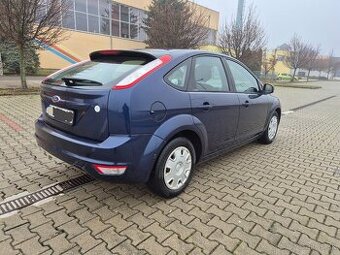 Predám Ford Focus Hatchback Faclieft 1.6 74kw Benzin