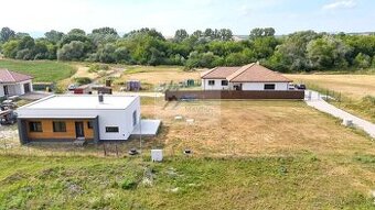 PREDAJ STAVEBNÉ pozemky 398m2 Brodzany - 1