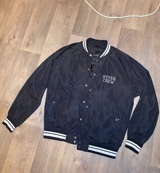 Čierna pánska bunda Bershka – bomber štýl, veľ. M - 1