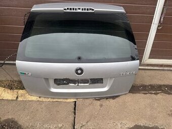 Kufrove dvere Octavia