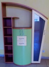 Dizajnovaný nábytok.