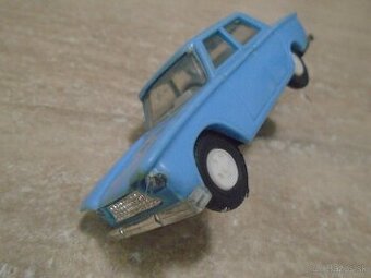 Stara Hračka  Fiat 1300 KDN