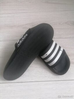 adidas slapky