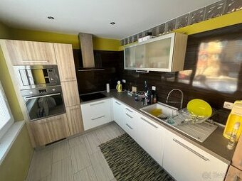 🌞 SLNEČNÝ DOMOV NA VENEVSKEJ – KOMFORT A TICHÉ BÝVANIE