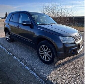 Suzuki Grand Vitara 2.4 benzin LPG 4x4