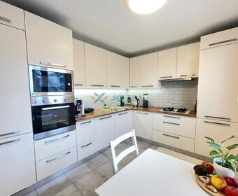 Prenájom 2-izbového bytu s balkónom – Štúrova ulica