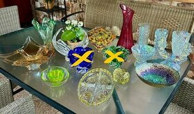 Staré /  retro / hutní sklo a Irisované skleněné vázy