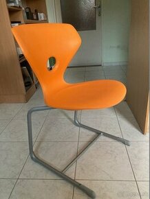 Študentská stolička oranžová