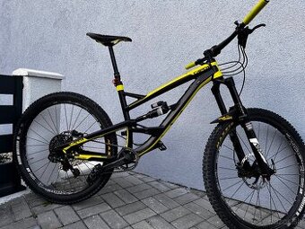 Enduro bike YT Capra AL 2017