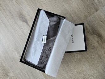 GUCCI ŠATKA