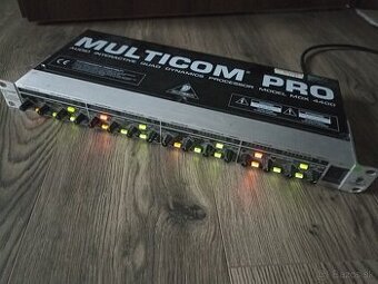 Behringer Multicom PRO 4400