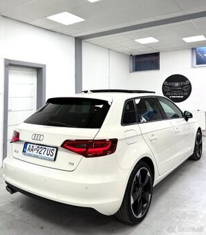 Audi A3 Sportback 2.0TDI 110Kw Webasto/Panorama