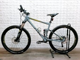 Predám celoodpružený bicykel Cube Stereo 120 Pro 29"