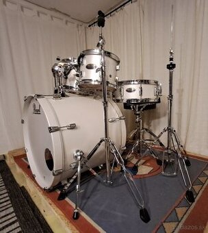 Pearl 22"
