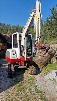 Takeuchi TB228