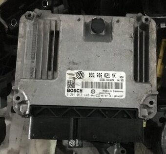riadaca jednotka motora passat b6 golf5 103kw 2l diesel