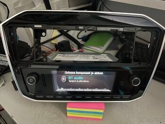 VW UP radio 1S0035871A