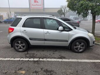 REZERVOVANE:Suzuki sx4,r.v.2010,1.6,4x4,88 kw,benzin