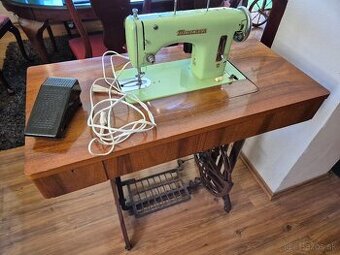Predám šijací stroj Minerva