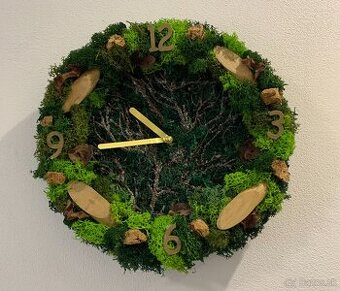 Machové hodiny Verdure