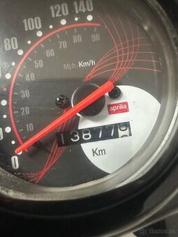 Aprília SR 125 motard (2015)