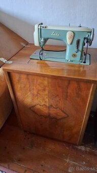 Predám Lada šijací stroj