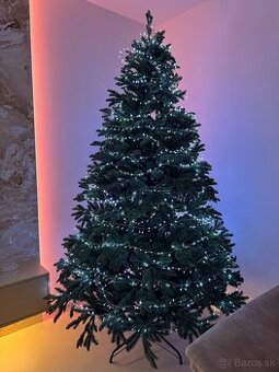 Predám  vianočné svetielka na stromček 1600 LED