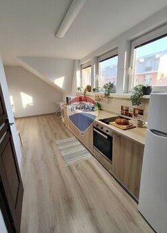 Prenájom bytu (garsónka) 43 m2, Piešťany