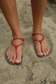 Barefoot sandále