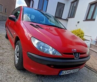 Predám Peugeot 206 1.4i, r.v. 2008, 226 000 km, 55kW, benzín