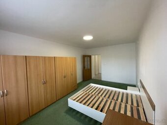 Na prenájom 2 izbový byt v centre NMnV
